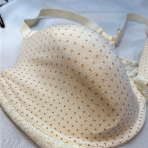Maidenform Polka Dot Lace Bra - Cream, racerback, front close, 38DD, New - Picture 3 of 15